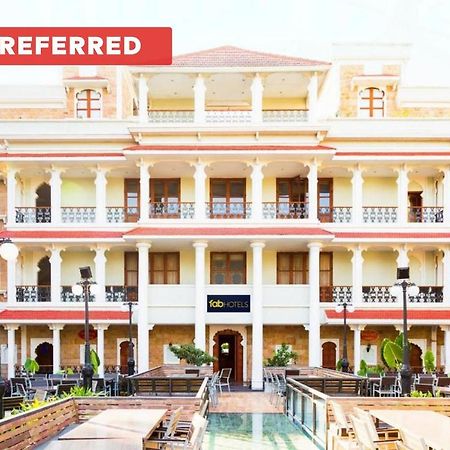 Collection O Hotel Rajwada Near The Pavillion Pune Bagian luar foto
