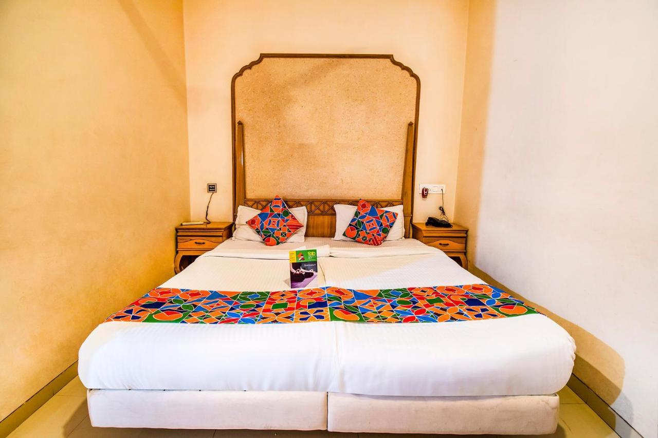 Collection O Hotel Rajwada Near The Pavillion Pune Bagian luar foto