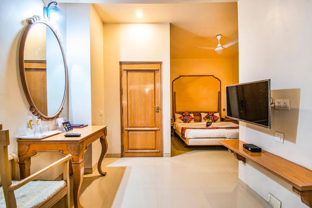 Collection O Hotel Rajwada Near The Pavillion Pune Bagian luar foto