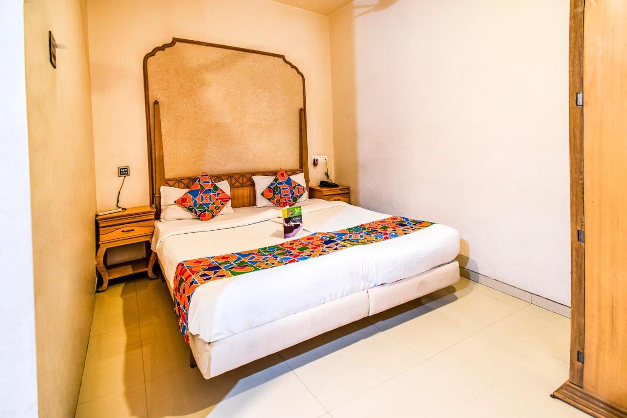 Collection O Hotel Rajwada Near The Pavillion Pune Bagian luar foto